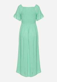 Born2be - Jasnozielona Bawełniana Sukienka o Kroju Hiszpanki z Elastyczną Górą Niloviria. Okazja: na co dzień. Typ kołnierza: dekolt hiszpanka. Kolor: zielony. Materiał: bawełna. Długość rękawa: krótki rękaw. Styl: casual, klasyczny #5