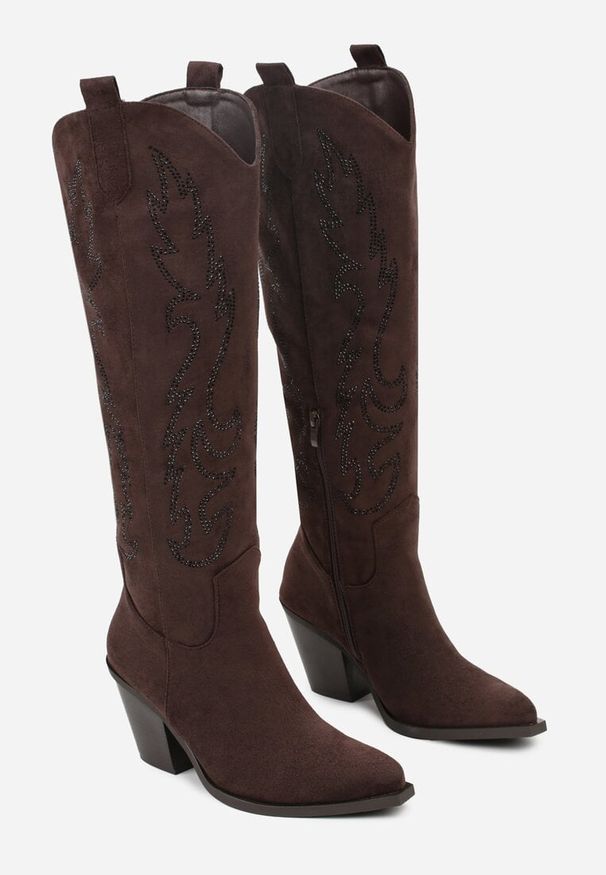 Renee - Ciemnobrązowe Kozaki Kowbojki na Stożkowym Obcasie Zdobione Cyrkoniami Nalera. Okazja: na co dzień. Kolor: brązowy. Materiał: skóra, jeans. Wzór: aplikacja. Obcas: na obcasie. Styl: casual. Wysokość obcasa: średni