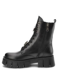 Czarne Botki CheBello Modne Skórzane Buty Damskie. Okazja: na spotkanie biznesowe. Kolor: czarny. Materiał: skóra. Sezon: jesień, wiosna. Styl: klasyczny, elegancki, biznesowy