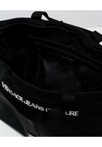 Versace Jeans Couture - VERSACE JEANS COUTURE - Czarny plecak z logo. Kolor: czarny. Materiał: nylon #3
