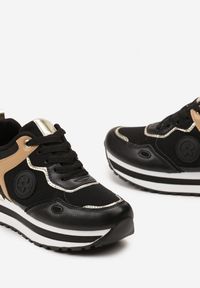 Born2be - Czarne Sneakersy na Grubej Podeszwie z Metaliczną Wstawką Davenna. Nosek buta: okrągły. Zapięcie: sznurówki. Kolor: czarny. Materiał: materiał. Obcas: na obcasie. Wysokość obcasa: niski #2