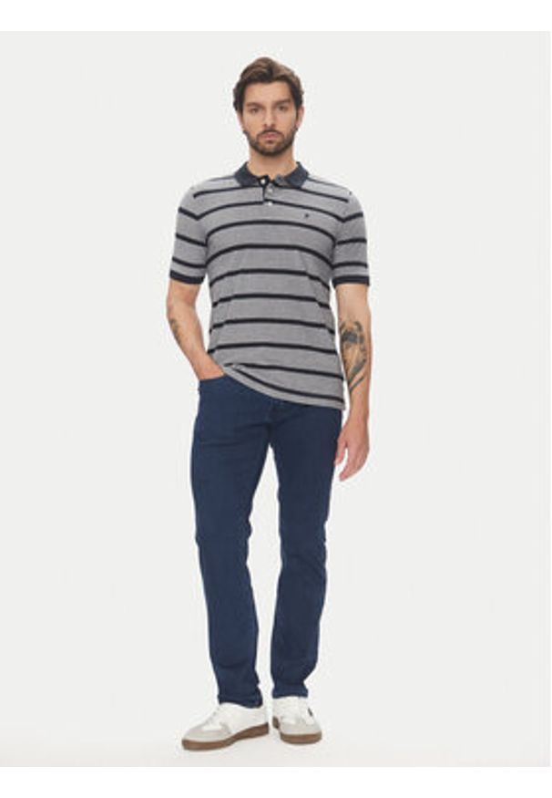 Pierre Cardin Polo C5 21414.2115 Granatowy Slim Fit. Typ kołnierza: polo. Kolor: niebieski. Materiał: bawełna