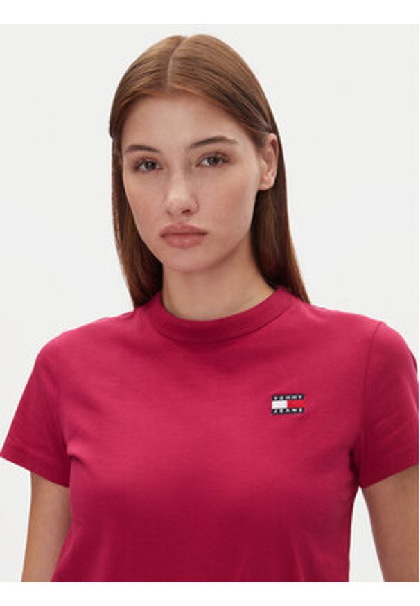 Tommy Jeans T-Shirt Tjw Reg Badge Tee DW0DW20153 Różowy Regular Fit. Kolor: różowy. Materiał: bawełna