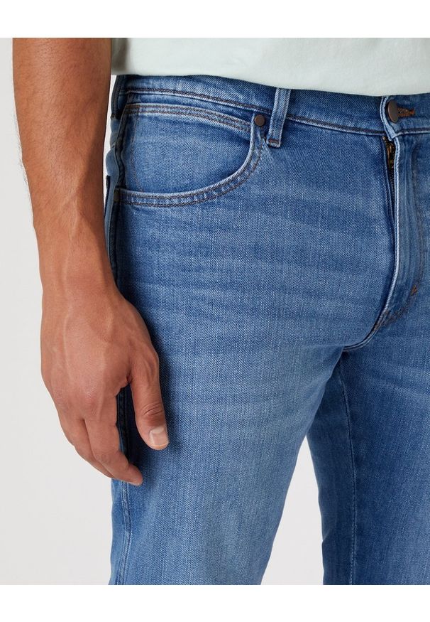 Wrangler - WRANGLER RIVER MĘSKIE SPODNIE JEANSOWE JEANSY BLUE CREEK W17TJXZ81 112331087