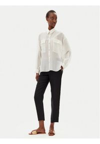 Marella Chinosy Perugia 2513131192200 Czarny Regular Fit. Kolor: czarny. Materiał: len #1