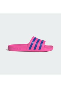 Adidas - Klapki adilette Aqua. Kolor: różowy, niebieski, wielokolorowy. Styl: sportowy #1