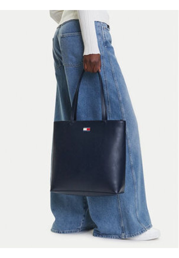 Tommy Jeans Torebka Tjw Ess Must Tote AW0AW17390 Granatowy. Kolor: niebieski. Materiał: skórzane