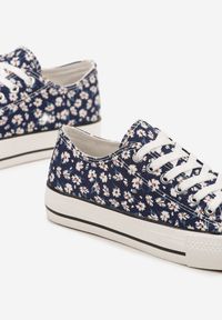 Born2be - Granatowe Trampki pod Kostkę w Kwiaty Nelorela. Okazja: na co dzień. Kolor: niebieski. Wzór: kwiaty. Styl: elegancki, casual #6