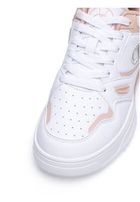 Champion Sneakersy 3 POINT LOW TECH S11699-WW014 Biały. Kolor: biały. Materiał: skóra
