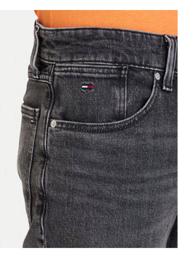 Tommy Jeans Szorty jeansowe Ronnie DM0DM22976 Czarny Slim Fit. Kolor: czarny. Materiał: bawełna