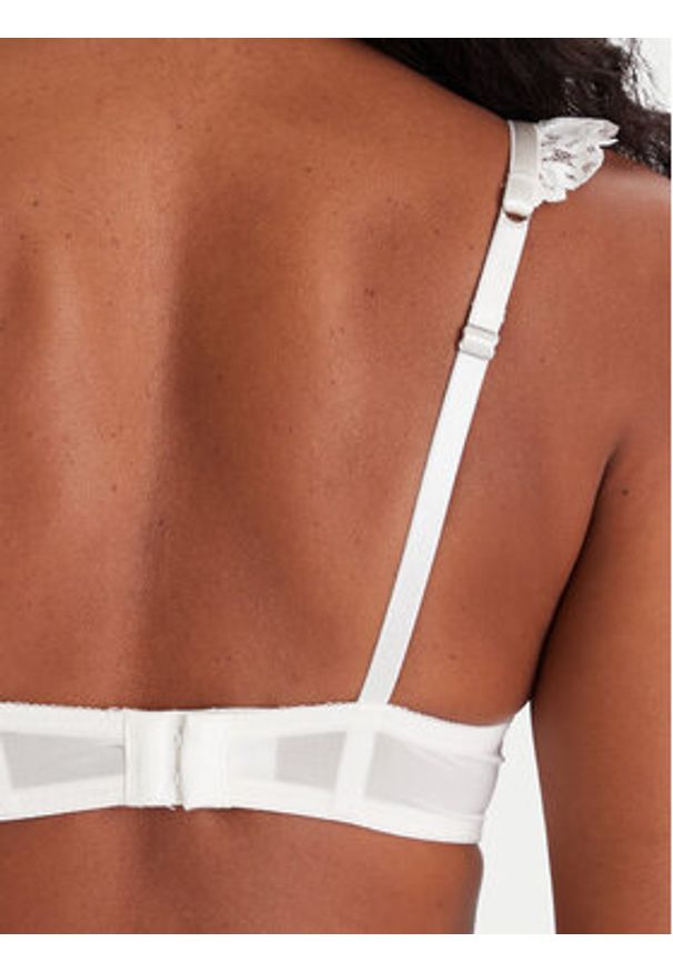 Hunkemöller Biustonosz push-up Posie PP Maximizer 302550 Biały. Kolor: biały. Materiał: syntetyk. Rodzaj stanika: push-up