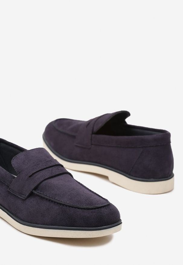 Born2be - Granatowe Półbuty w Stylu Loafersów z Imitacji Zamszu Moallia. Nosek buta: okrągły. Kolor: niebieski. Materiał: zamsz. Obcas: na obcasie. Styl: klasyczny. Wysokość obcasa: niski