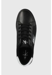 Calvin Klein Jeans sneakersy YM0YM00318.0GL kolor czarny. Nosek buta: okrągły. Zapięcie: sznurówki. Kolor: czarny. Materiał: guma #3