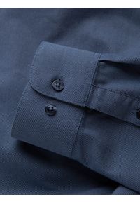 Ombre Clothing - Bawełniana męska koszula z kieszenią REGULAR FIT - niebieska V3 OM-SHCS-0147 - XXL. Typ kołnierza: kołnierzyk klasyczny. Kolor: niebieski. Materiał: bawełna. Długość rękawa: długi rękaw. Długość: długie. Styl: klasyczny #3