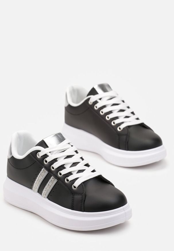 Born2be - Czarne Sneakersy na Grubej Podeszwie z Błyszczącymi Detalami z Cyrkoniami Elysiena. Kolor: czarny. Materiał: materiał. Wzór: aplikacja