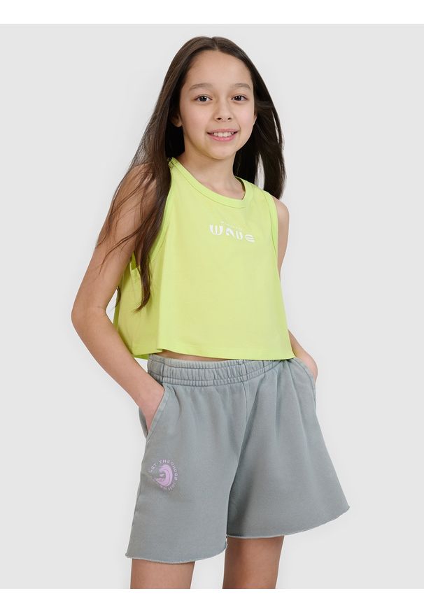4f - 4F Crop top oversize z nadrukiem dziewczęcy - zielony 152 (11-12 lat). Okazja: na co dzień. Kolor: zielony. Materiał: bawełna, materiał, jersey. Długość rękawa: na ramiączkach. Wzór: nadruk. Sezon: lato. Styl: klasyczny, sportowy, casual