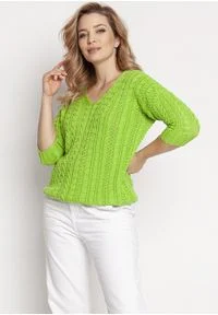 MKM - Delikatny Sweterek Zdobiony Warkoczami - Zielony. Kolor: zielony. Materiał: akryl. Wzór: aplikacja