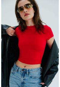 MOONHOLI - Koszulka sportowa do jogi Moonholi Timeless z krótkim rękawem. Kolor: czerwony. Długość rękawa: krótki rękaw. Długość: krótkie. Sport: joga i pilates #2