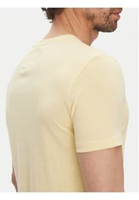 Tommy Jeans T-Shirt DM0DM20363 Żółty Slim Fit. Kolor: żółty. Materiał: syntetyk