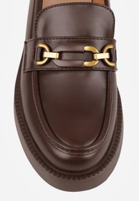 Born2be - Brązowe Klasyczne Mokasyny VICES z Elegancką Aplikacją i Skórzaną Wkładką Anatope. Okazja: na co dzień, na spotkanie biznesowe, do pracy. Kolor: brązowy. Materiał: skóra. Wzór: aplikacja. Styl: elegancki, klasyczny #6