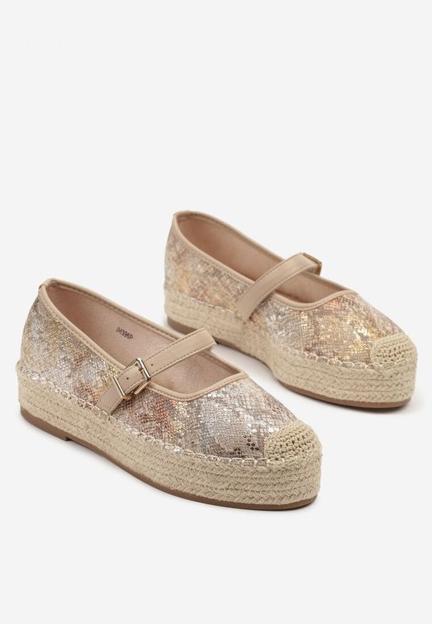 Born2be - Beżowe Wężowe Espadryle Ozdobione Paskiem i Plecionką Fevandre. Okazja: na co dzień. Zapięcie: pasek. Kolor: beżowy. Wzór: aplikacja. Sezon: wiosna, lato. Styl: casual, elegancki