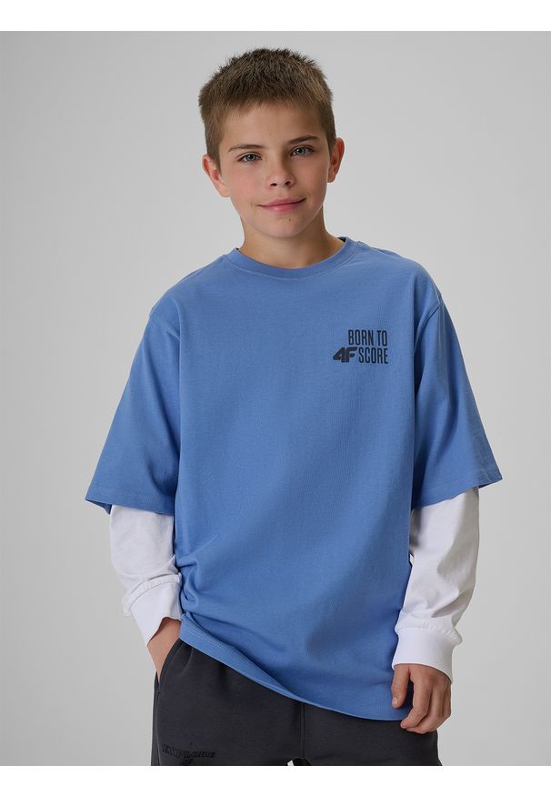 4f - 4F T-shirt loose z nadrukiem chłopięcy - denim 122/128 (6-8 lat). Okazja: na uczelnię, na co dzień, na spacer. Materiał: denim. Wzór: nadruk. Sezon: lato. Styl: casual