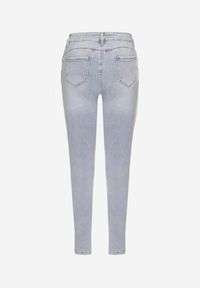 Renee - Jasnoniebieskie Jeansy z Bawełną Skinny Push Up Yastebia. Okazja: na co dzień. Stan: podwyższony. Kolor: niebieski. Wzór: aplikacja. Styl: casual, elegancki #4