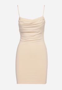 Born2be - Beżowa Sukienka o Dopasowanym Fasonie na Cienkich Ramiączkach z Lejącym Dekoltem Dociela. Okazja: na wesele, na randkę, na ślub cywilny. Kolor: beżowy. Długość rękawa: na ramiączkach. Styl: klasyczny #5