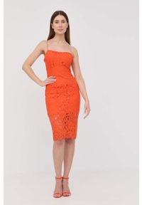 BARDOT - Bardot sukienka kolor pomarańczowy mini dopasowana. Kolor: pomarańczowy. Długość rękawa: na ramiączkach. Typ sukienki: dopasowane. Długość: mini