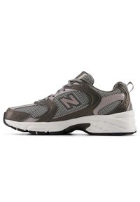 Buty unisex New Balance U5303R9 – szare. Kolor: szary. Materiał: syntetyk, materiał. Szerokość cholewki: normalna. Sezon: lato. Sport: turystyka piesza #2