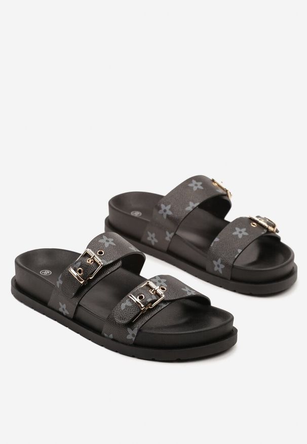 Renee - Czarne Klapki z Geometrycznym Motywem Finareta. Okazja: na co dzień. Kolor: czarny. Wzór: geometria. Obcas: na obcasie. Styl: elegancki, casual. Wysokość obcasa: niski