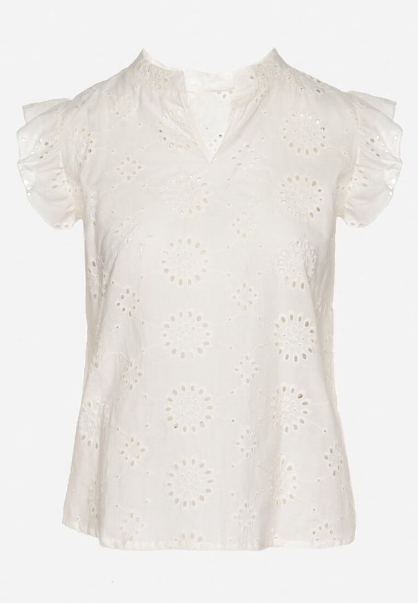 Born2be - Beżowa Ażurowa Bluzka z Bawełny z Falbankami Emzekia. Okazja: na co dzień. Typ kołnierza: kołnierz z falbankami. Kolor: beżowy. Długość: krótkie. Wzór: ażurowy. Materiał: bawełna. Długość rękawa: krótki rękaw. Sezon: lato. Styl: casual, klasyczny, elegancki