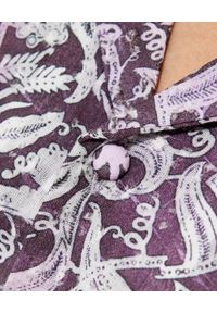 ROCOCO SAND - Fioletowa koszula na krótki rękaw. Kolor: różowy, wielokolorowy, fioletowy. Materiał: bawełna. Długość rękawa: krótki rękaw. Długość: krótkie. Wzór: aplikacja, kwiaty, nadruk #5
