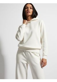 Sinsay - Bluza z kapturem i kieszenią - kremowy. Typ kołnierza: kaptur. Kolor: kremowy #1