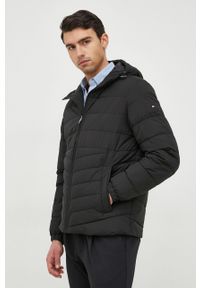 TOMMY HILFIGER - Tommy Hilfiger kurtka męska kolor czarny przejściowa. Okazja: na co dzień. Kolor: czarny. Materiał: syntetyk, materiał. Styl: casual #4