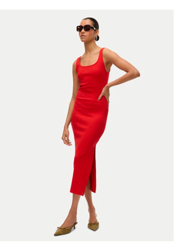 Vero Moda Sukienka codzienna Chloe 10325601 Czerwony Slim Fit. Okazja: na co dzień. Kolor: czerwony. Materiał: bawełna. Typ sukienki: proste. Styl: casual
