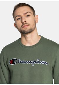 Bluza męska Champion Organic Cotton Blend Script Logo (216471-GS538). Kolor: zielony. Materiał: materiał. Styl: elegancki, sportowy #3
