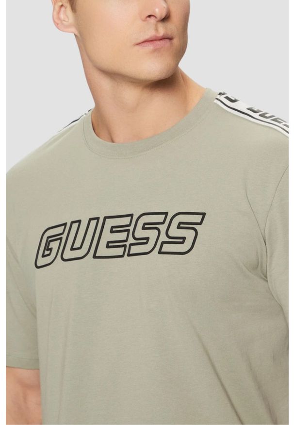 Guess - GUESS Zielony t-shirt męski Arlo. Kolor: zielony