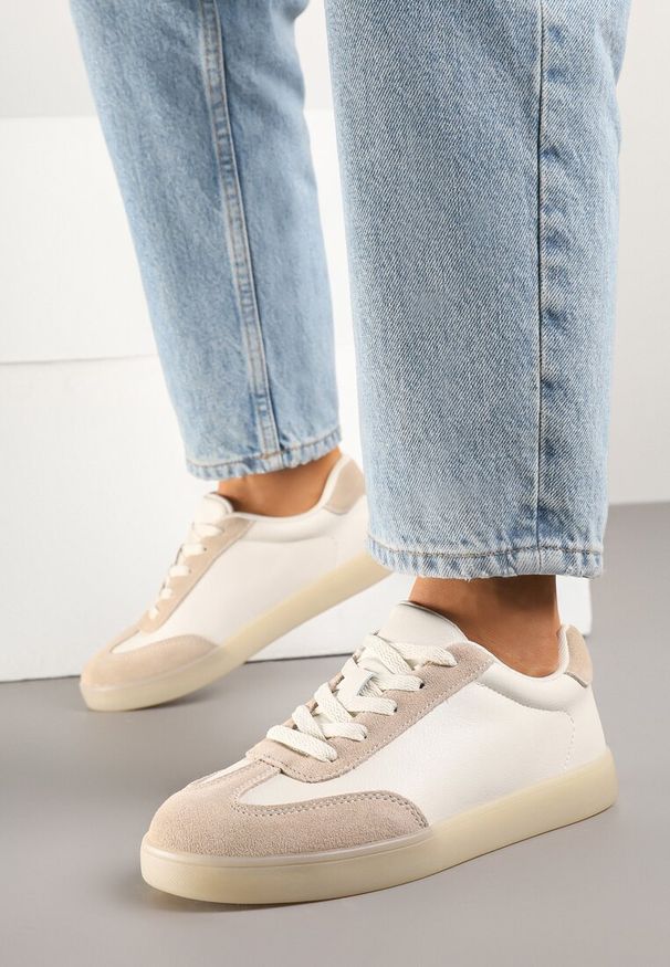 Born2be - Beżowe Sneakersy ze Skóry Naturalnej z Perforacją Mirozia. Okazja: na co dzień. Kolor: beżowy. Materiał: skóra
