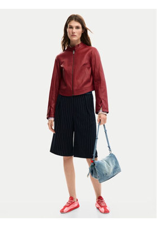 Desigual Kurtka z imitacji skóry Ariel 26SWEW09 Czerwony Regular Fit. Kolor: czerwony. Materiał: skóra