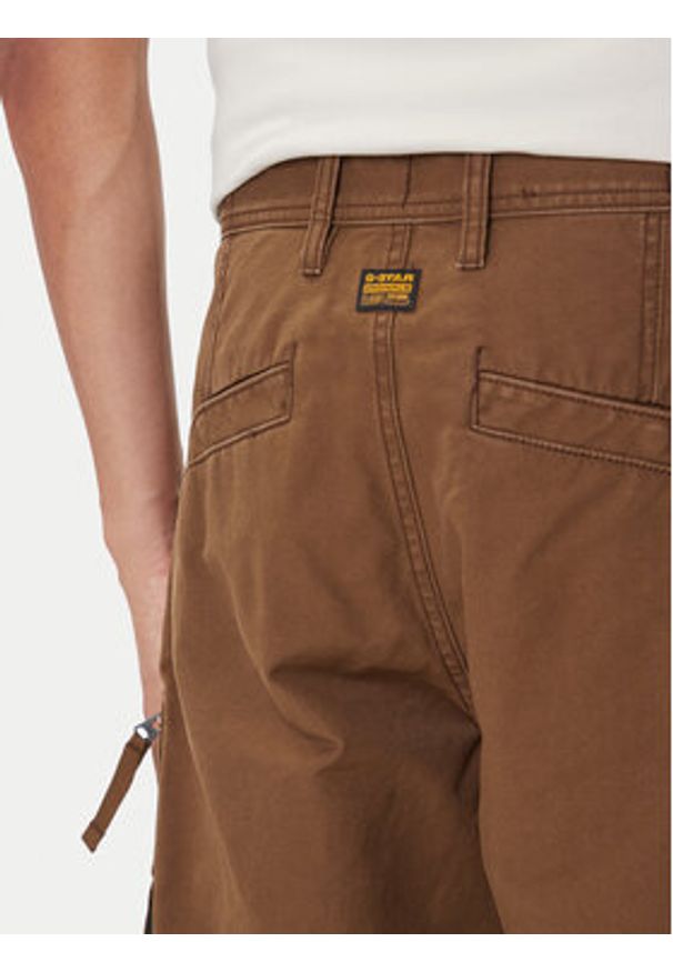 G-Star RAW - G-Star Raw Spodnie materiałowe R-3N D25224-D191 Brązowy Straight Fit. Kolor: brązowy. Materiał: bawełna