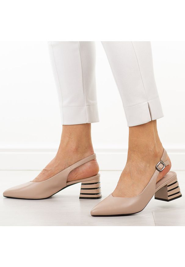 Beżowe czółenka damskie na obacasie Vinceza 62285. Kolor: beżowy. Materiał: skóra. Szerokość cholewki: normalna. Sezon: wiosna, lato. Obcas: na obcasie. Styl: elegancki, klasyczny, wizytowy. Wysokość obcasa: średni