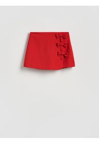 Reserved - Spódnico-szorty z kokardkami - czerwony. Kolor: czerwony. Materiał: wiskoza, tkanina