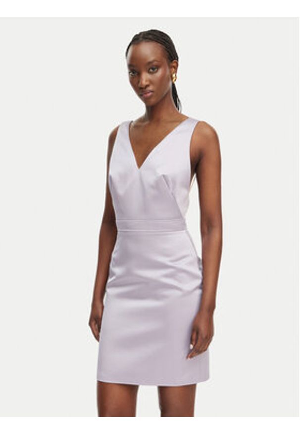 Elisabetta Franchi Sukienka koktajlowa TB-001-61E2-V550 Fioletowy Regular Fit. Kolor: fioletowy. Materiał: syntetyk. Styl: wizytowy