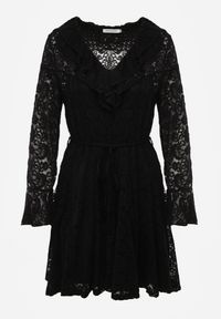Renee - Czarna Sukienka z Koronki Zdobiona Rozszerzanymi Rękawami i Wąskim Paskiem Kylimna. Okazja: na imprezę. Typ kołnierza: kołnierz z falbankami. Kolor: czarny. Materiał: koronka. Długość rękawa: na ramiączkach. Wzór: aplikacja, koronka #7