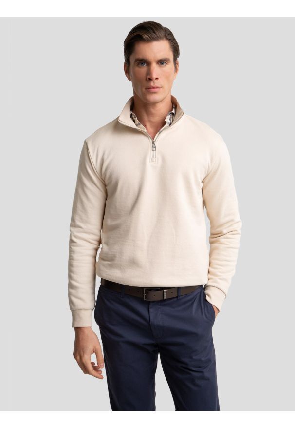 Big-Star - Bluza męska ze stójką kremowa Salih 103. Okazja: na co dzień. Typ kołnierza: kołnierzyk stójkowy. Kolor: biały. Materiał: dzianina, skóra, bawełna, wiskoza. Wzór: aplikacja. Styl: wizytowy, casual, elegancki