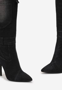 Renee - Czarne Kozaki Jeansowe na Wysokiej Szpilce Ozdobione Przetarciami Ariamella. Kolor: czarny. Materiał: jeans. Wzór: aplikacja #2