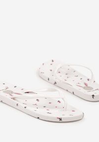 Born2be - Białe Japonki z Ozdobną Aplikacją na Podeszwie Pasethia. Okazja: na spacer. Kolor: biały. Materiał: jeans. Wzór: aplikacja #5