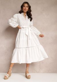 Renee - Biała Sukienka Midi z Guzikami i Koronkami Feralo. Kolor: biały. Materiał: koronka. Wzór: koronka. Długość: midi #1