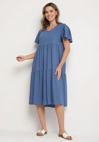 Born2be - Niebieska Wiskozowa Sukienka Rozkloszowana z Dekoltem V Natilenia. Okazja: na co dzień. Kolor: niebieski. Materiał: wiskoza. Styl: klasyczny, elegancki, casual #7